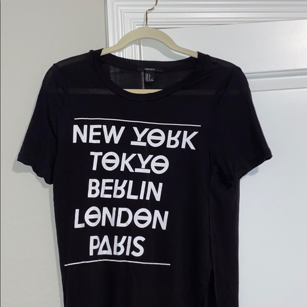 Forever 21 Black Graphic tee